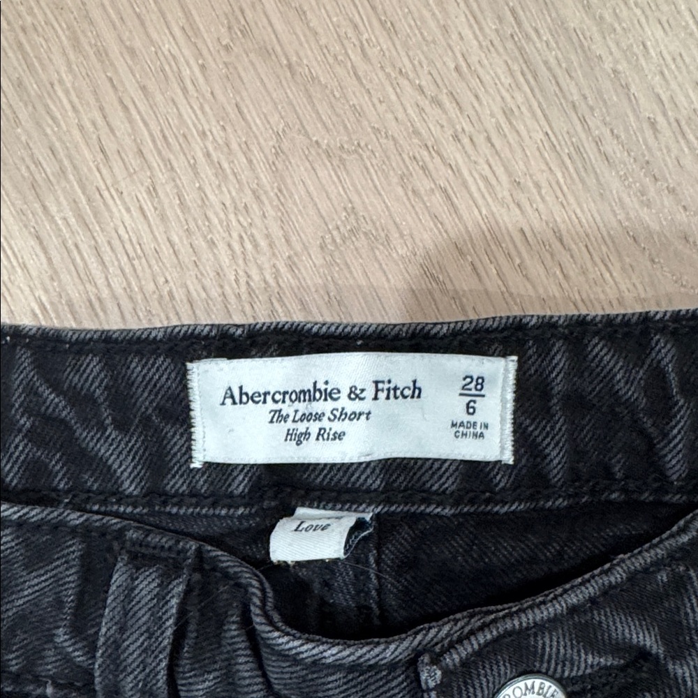 Abercrombie & Fitch High Rise Denim Shorts - Picture 5 of 6